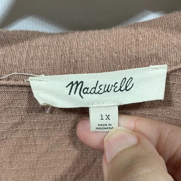 Madewell women’s Brown Casual button down shirt - Picture 2 of 4
